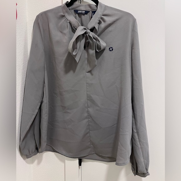 JPMORGAN CHASE LANDS END UNIFORM BLOUSE SIZE 10